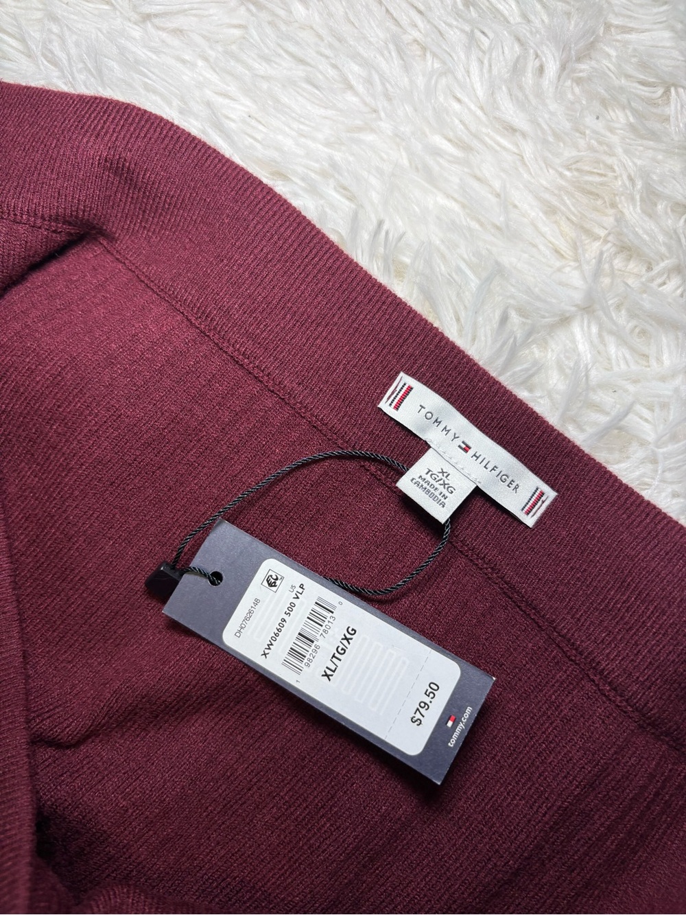 Tommy Hilfiger Women’s Ribbed Midi Skirt in Burgundy - Picture 13 of 14